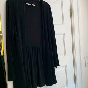 Chico’s Travelers long cardigan/tunic  (33”). . Perfect conditions. Size 1.